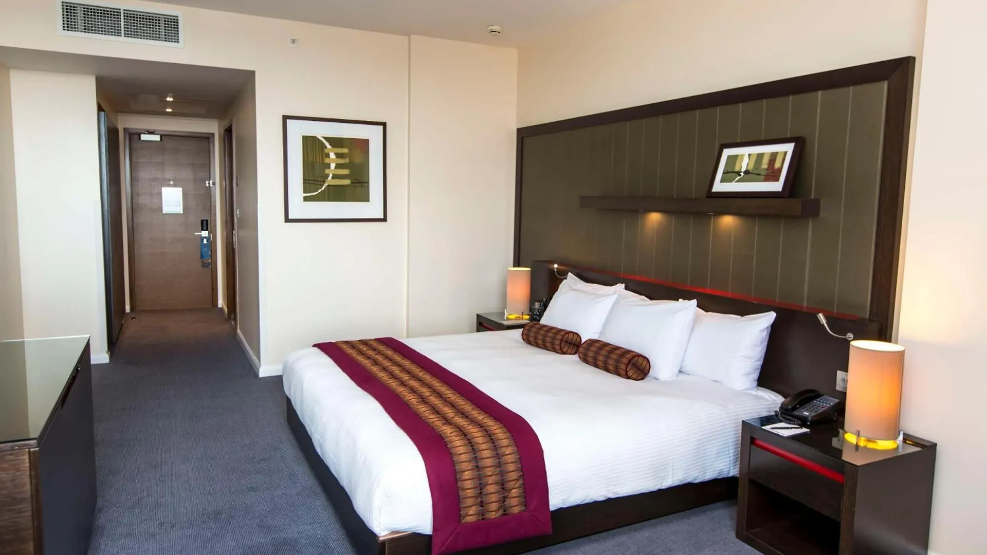 Hilton London Canary Wharf